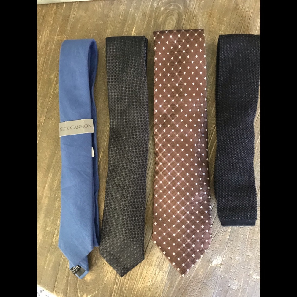 Men’s bundle of  four mix neck ties multi color